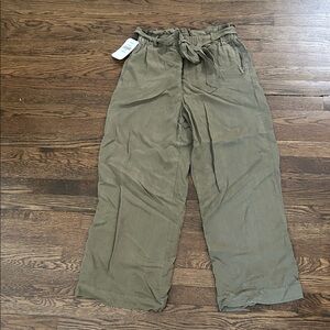 NWT - Dress up boutique - Ces Femme Olive Green Wide-Leg Pants